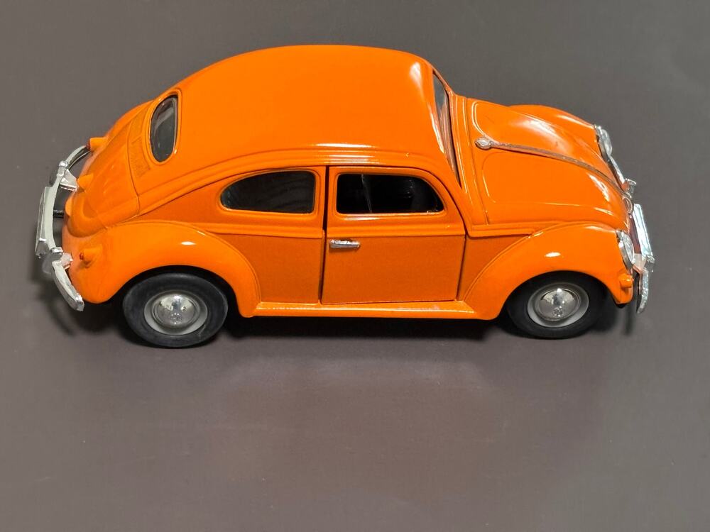 Superior Sunnyside 1:24 Scale Diecast 1955 Volkswagen Sedan, Orange